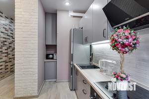 1-к квартира, посуточно, 50м2, 1/1 этаж