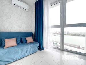 Студия квартира, посуточно, 32м2, 17/25 этаж