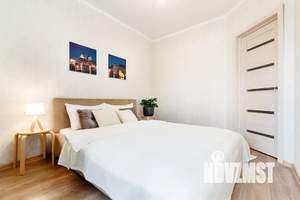 Студия квартира, посуточно, 40м2, 20/32 этаж