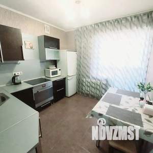 1-к квартира, посуточно, 42м2, 2/17 этаж