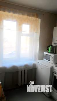 1-к квартира, посуточно, 37м2, 3/5 этаж