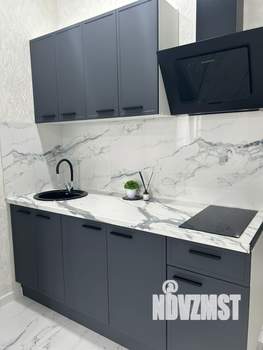 Студия квартира, посуточно, 30м2, 18/25 этаж