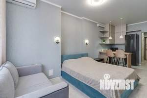 Студия квартира, посуточно, 30м2, 12/18 этаж