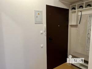 Студия квартира, посуточно, 25м2, 1/19 этаж