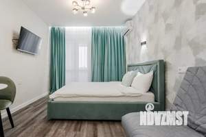 Студия квартира, посуточно, 28м2, 10/25 этаж