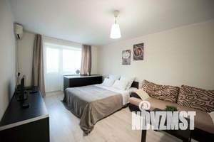 1-к квартира, посуточно, 42м2, 7/10 этаж