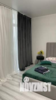 Студия квартира, посуточно, 30м2, 10/18 этаж