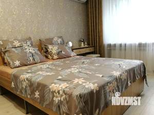1-к квартира, посуточно, 35м2, 6/9 этаж