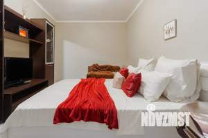 1-к квартира, посуточно, 39м2, 9/21 этаж