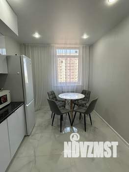 1-к квартира, посуточно, 39м2, 11/18 этаж