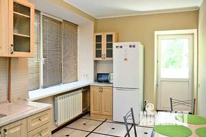 2-к квартира, посуточно, 72м2, 4/10 этаж