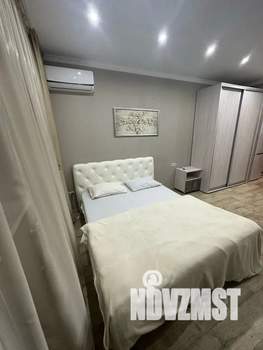 Студия квартира, посуточно, 32м2, 10/20 этаж