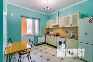 1-к квартира, посуточно, 42м2, 3/23 этаж