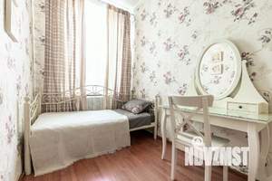1-к квартира, посуточно, 65м2, 1/1 этаж