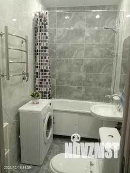 Студия квартира, посуточно, 31м2, 3/25 этаж