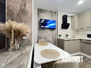 Студия квартира, посуточно, 33м2, 19/24 этаж