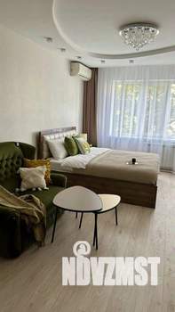 2-к квартира, посуточно, 55м2, 1/1 этаж