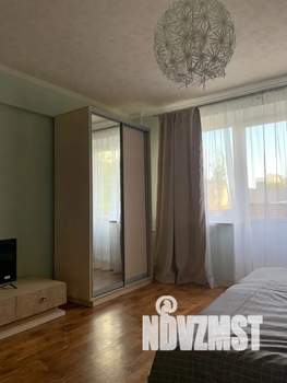 1-к квартира, посуточно, 45м2, 3/7 этаж