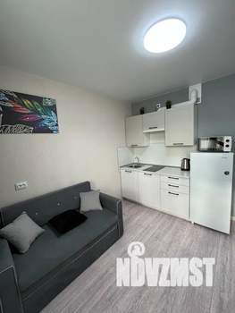 Студия квартира, посуточно, 30м2, 1/18 этаж