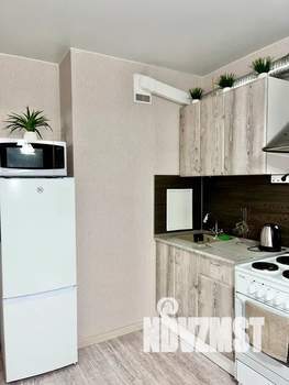 Студия квартира, посуточно, 27м2, 12/17 этаж