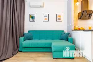 Студия квартира, посуточно, 35м2, 19/19 этаж