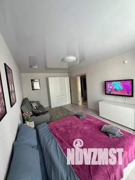 1-к квартира, посуточно, 38м2, 12/18 этаж