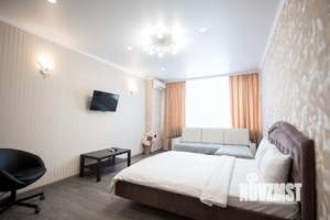 2-к квартира, посуточно, 75м2, 1/1 этаж