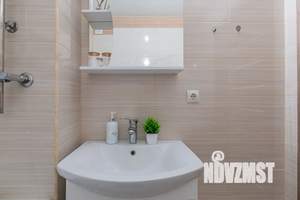 1-к квартира, посуточно, 36м2, 10/18 этаж