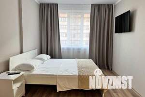 1-к квартира, посуточно, 45м2, 14/24 этаж