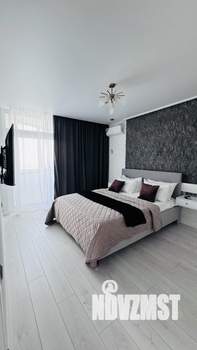 2-к квартира, посуточно, 55м2, 24/32 этаж