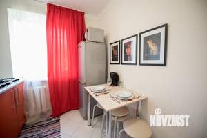 1-к квартира, посуточно, 42м2, 1/1 этаж