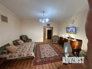 1-к квартира, посуточно, 64м2, 8/15 этаж
