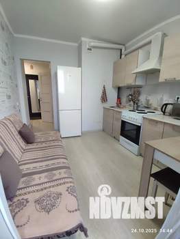 1-к квартира, посуточно, 37м2, 14/18 этаж