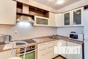 2-к квартира, посуточно, 47м2, 10/17 этаж