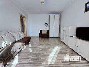 1-к квартира, на длительный срок, 52м2, 5/10 этаж