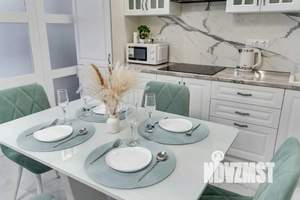 3-к квартира, посуточно, 60м2, 1/1 этаж