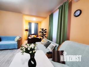 Студия квартира, посуточно, 45м2, 2/3 этаж