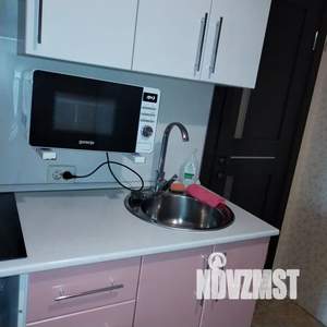 Студия квартира, посуточно, 27м2, 10/10 этаж