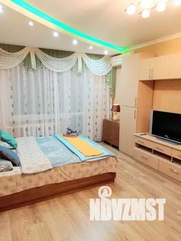 1-к квартира, посуточно, 42м2, 3/10 этаж