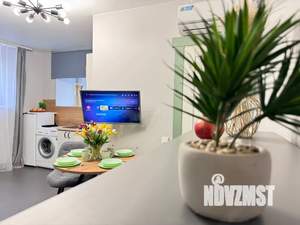 Студия квартира, посуточно, 25м2, 1/4 этаж