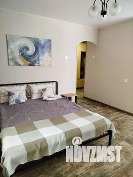 1-к квартира, посуточно, 37м2, 2/10 этаж