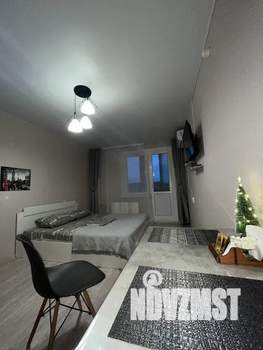 Студия квартира, посуточно, 27м2, 12/17 этаж