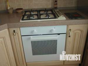 2-к квартира, посуточно, 52м2, 1/1 этаж