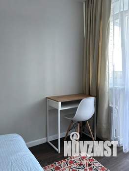 2-к квартира, посуточно, 42м2, 4/18 этаж