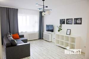 Студия квартира, посуточно, 50м2, 3/15 этаж