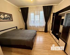 Студия квартира, посуточно, 25м2, 1/17 этаж
