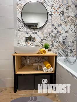 Студия квартира, посуточно, 35м2, 17/17 этаж