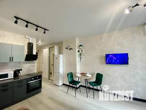 Студия квартира, посуточно, 30м2, 18/25 этаж