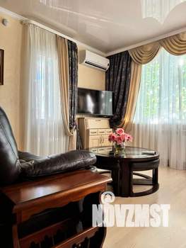 1-к квартира, посуточно, 47м2, 2/9 этаж