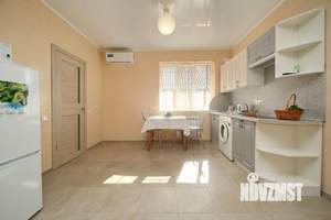 2-к квартира, посуточно, 60м2, 1/1 этаж